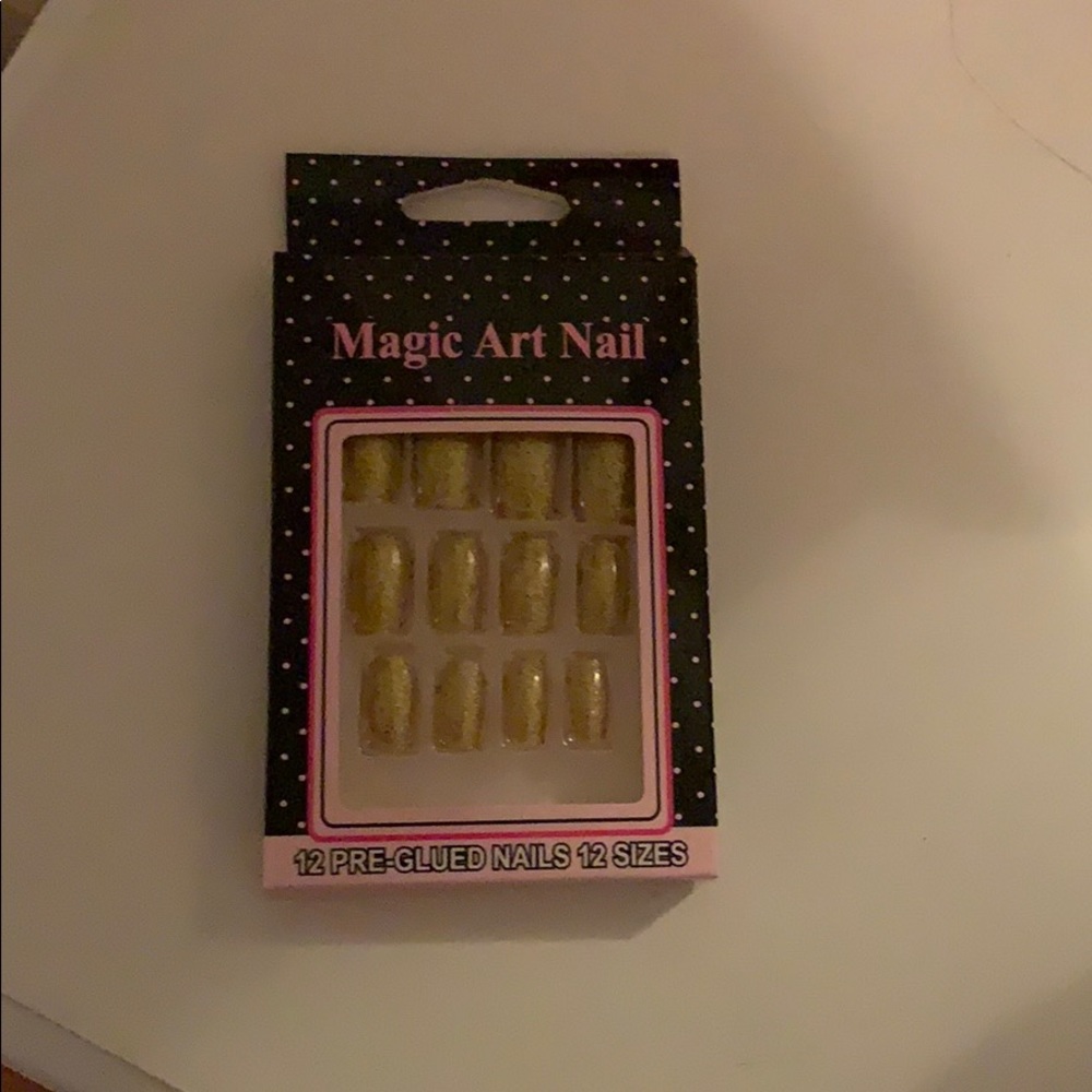 False nail